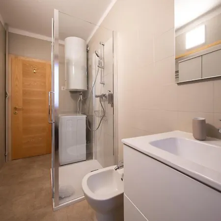Apartman Milano 20 *